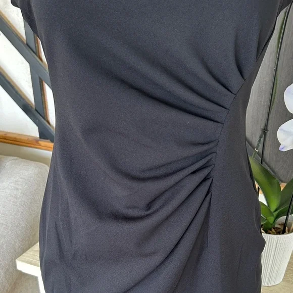 Elegant business casual women’s Black Dress size 8 - Picture 3 of 9